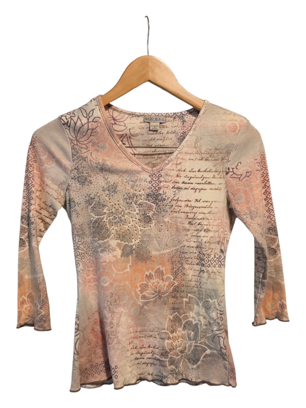 Floral Script V-Neck Top - Peach Multi